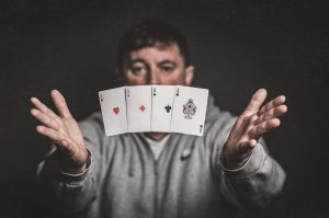 carti de manipulare